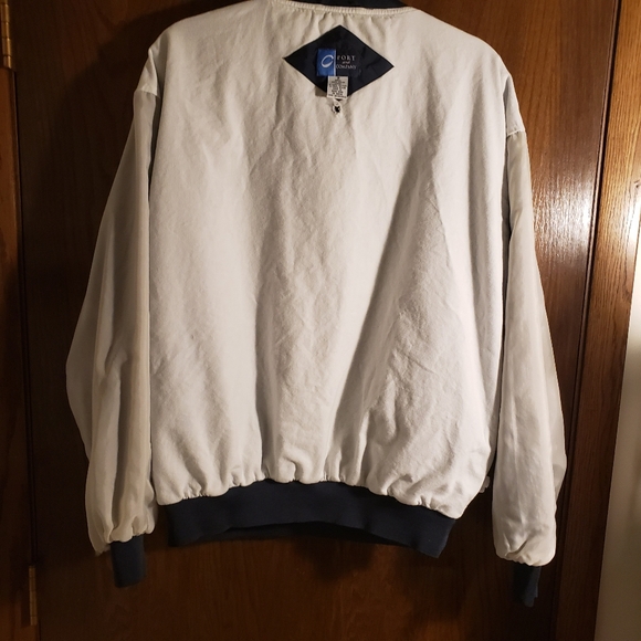 V neck Pull over windbreaker - Picture 9 of 10